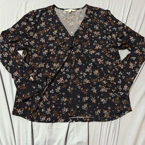 Cleo petites Floral V-Neck Long Sleeve Top - Black and Brown size xl